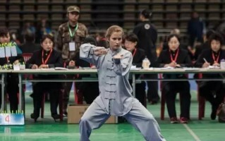 中国功夫真能踢足球吗，中国功夫真能踢足球吗视频